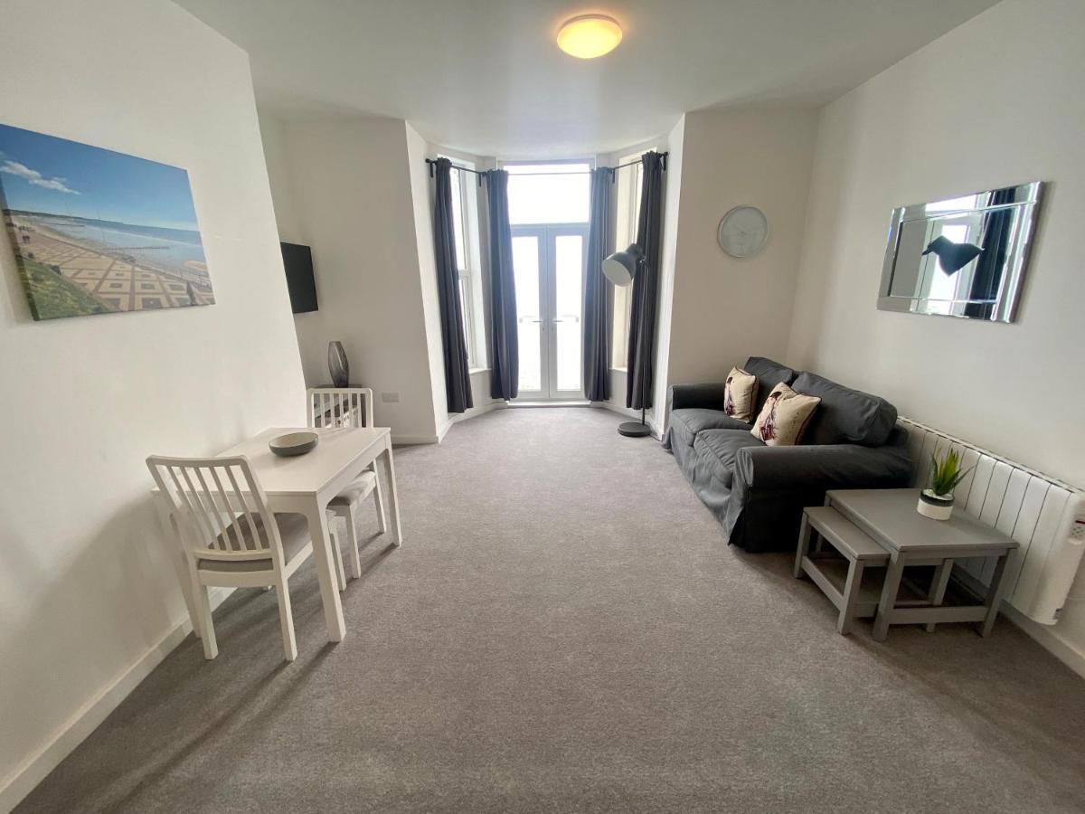 Bridlington Bay Apartments Екстер'єр фото