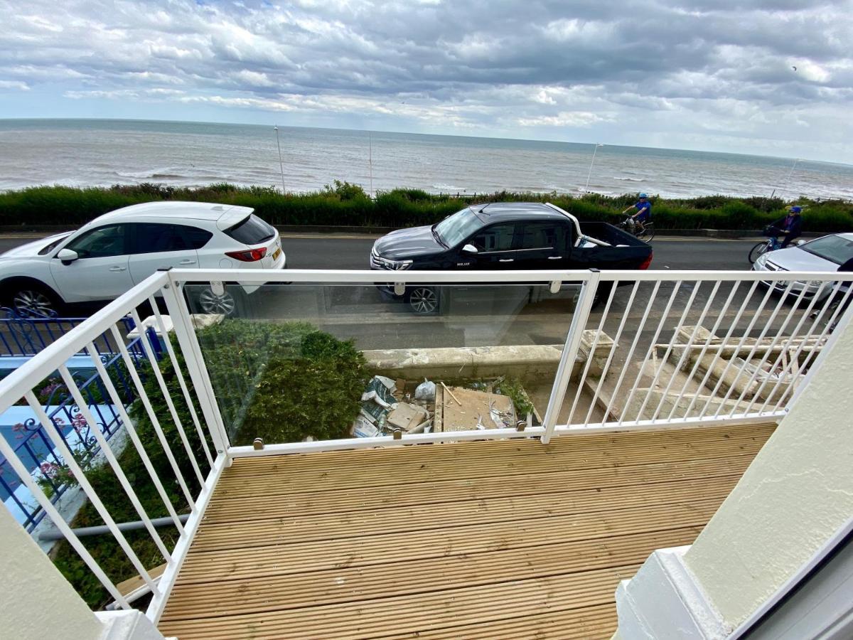 Bridlington Bay Apartments Екстер'єр фото