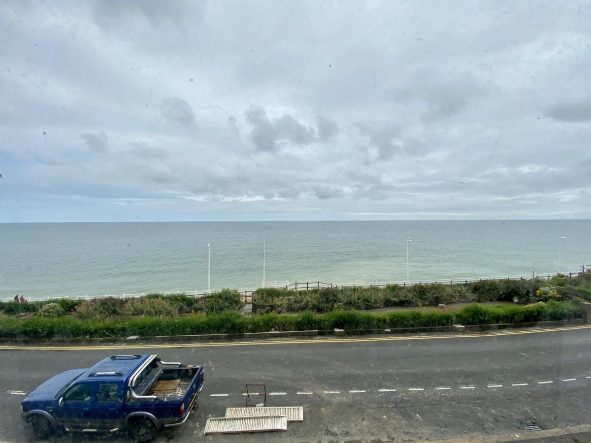 Bridlington Bay Apartments Екстер'єр фото