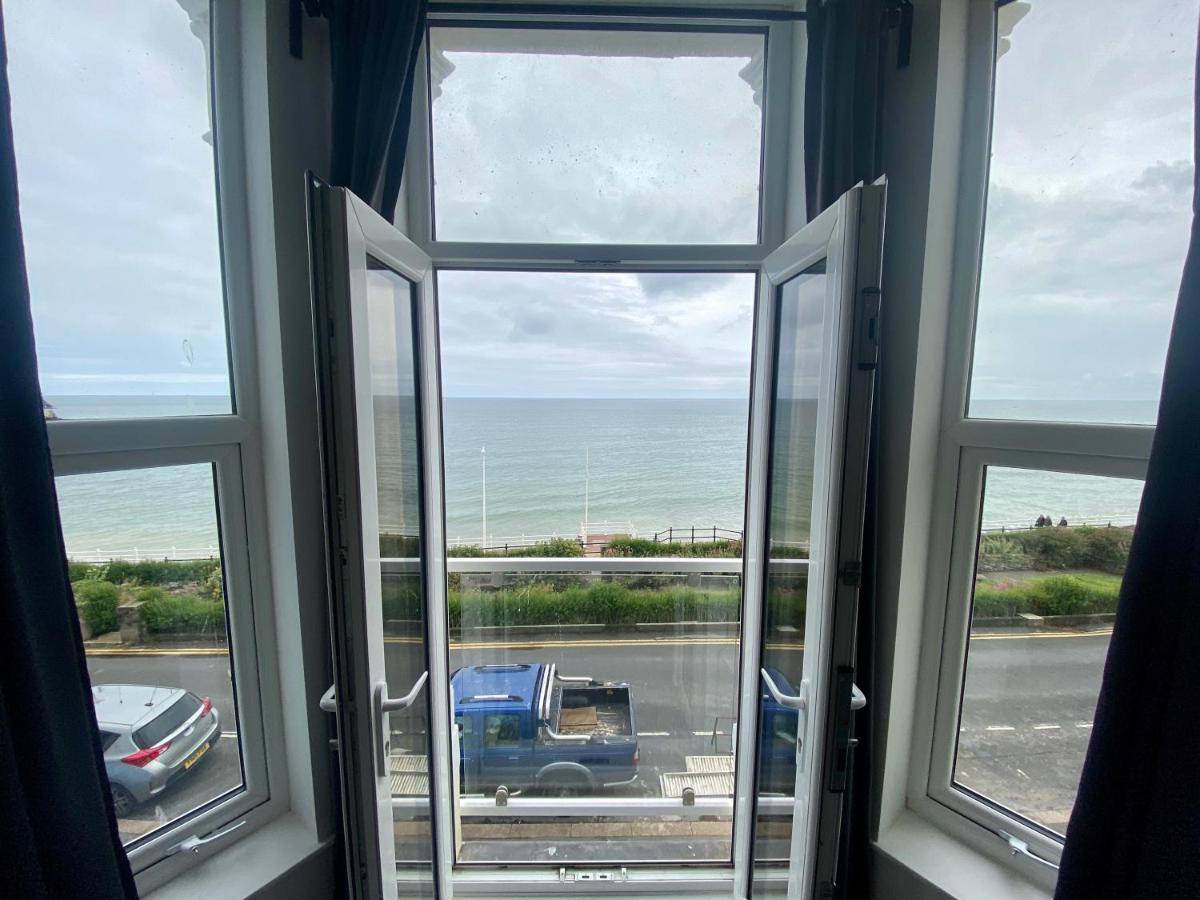 Bridlington Bay Apartments Екстер'єр фото