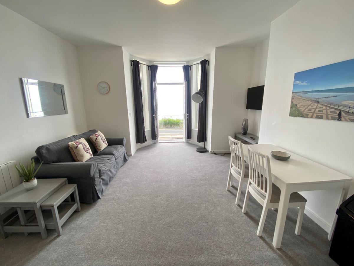 Bridlington Bay Apartments Екстер'єр фото