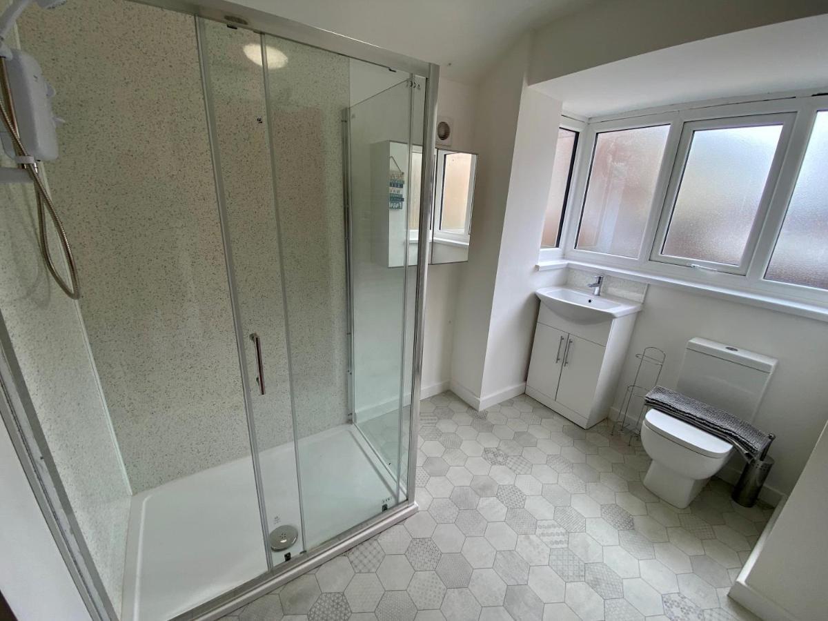 Bridlington Bay Apartments Екстер'єр фото