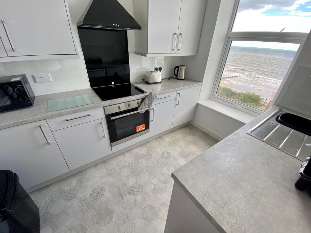Bridlington Bay Apartments Екстер'єр фото