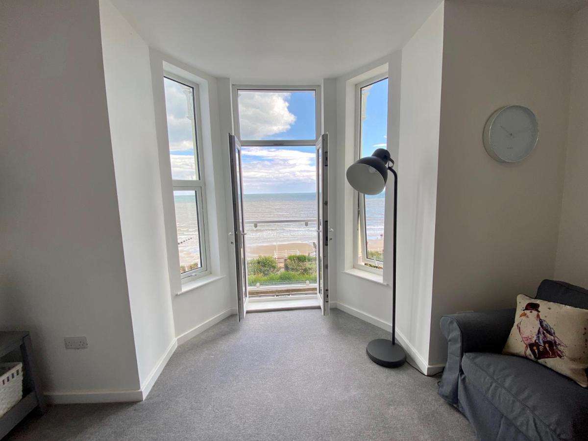 Bridlington Bay Apartments Екстер'єр фото
