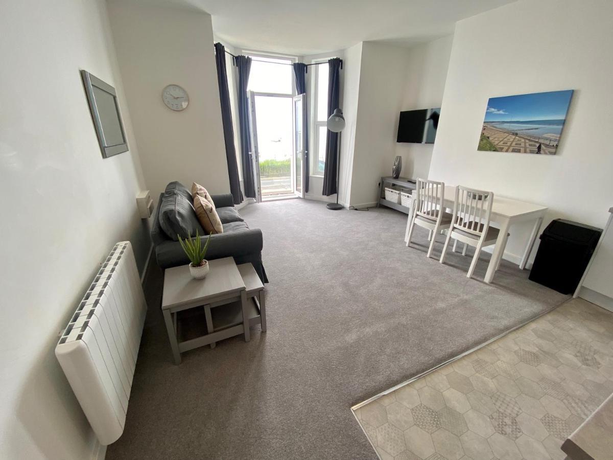 Bridlington Bay Apartments Екстер'єр фото