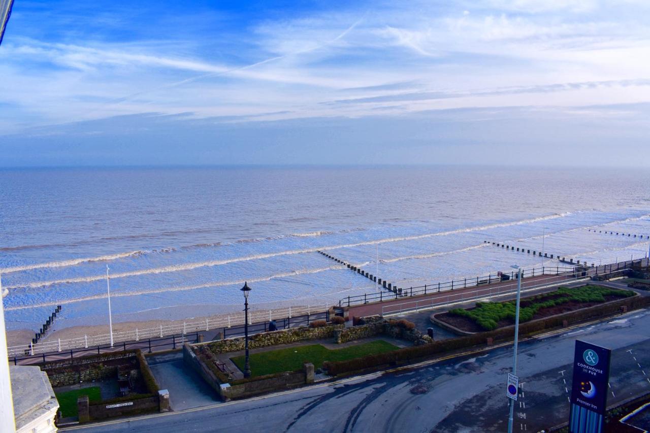 Bridlington Bay Apartments Екстер'єр фото